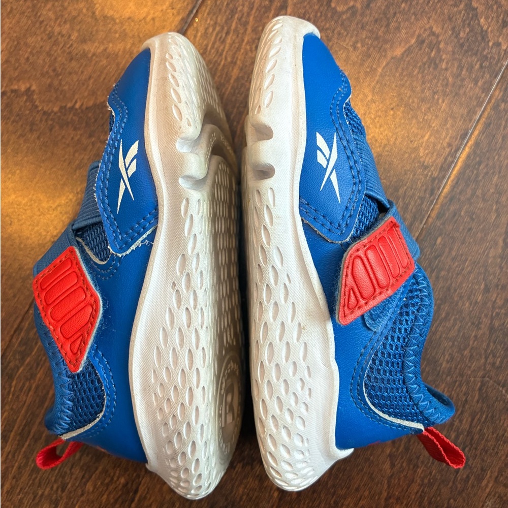 Weebok by Reebok toddler size 5 shoes